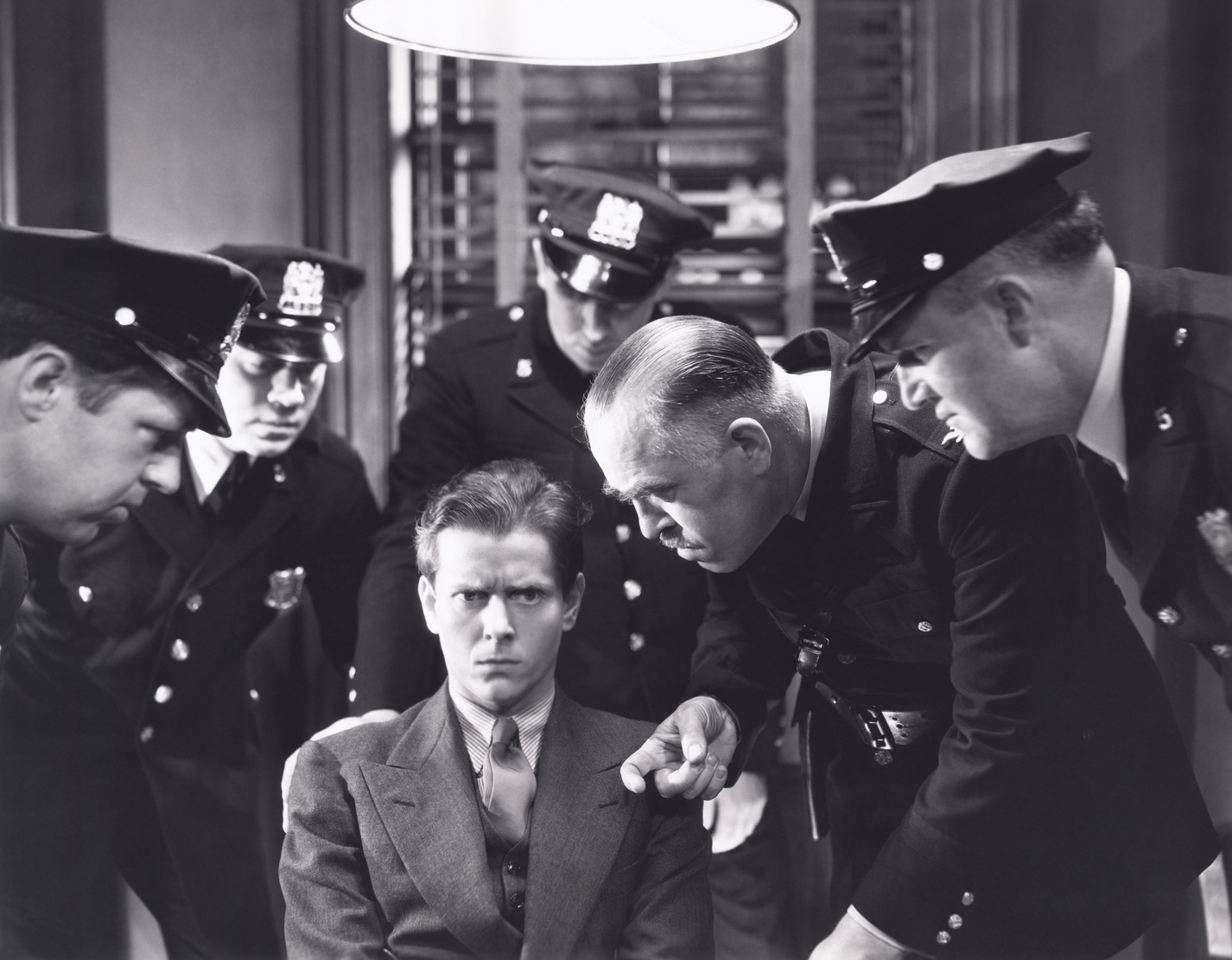 1950s Hollywood depiction of police interrogation 1950s Hollywood depiction of police interrogation